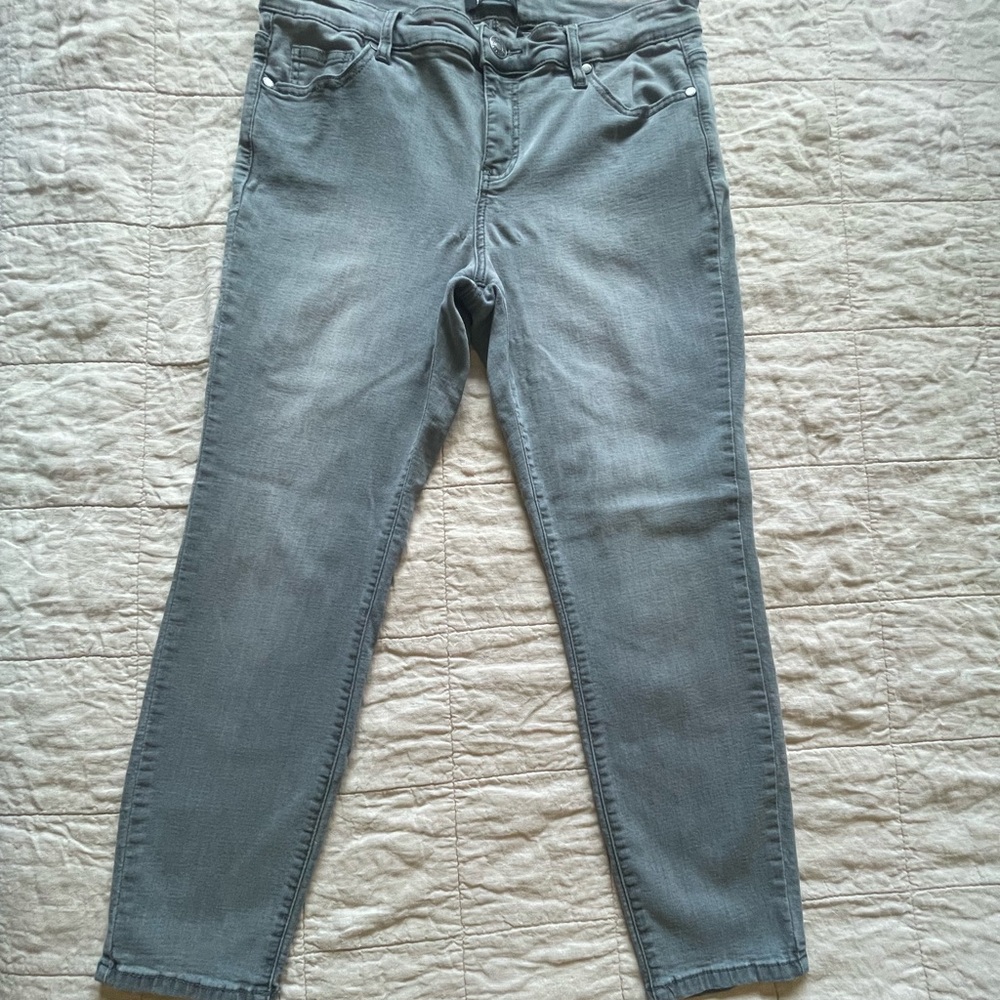 Buffalo David Bitton Women's Grey Skinny Capri Jeans